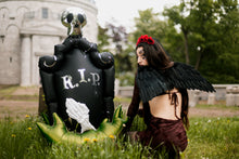 Load image into Gallery viewer, FB427 Standing Tombstone