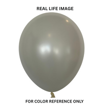 Load image into Gallery viewer, 415291 Silk Oyster White 24&quot; Round (10ct)
