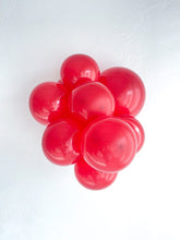 Load image into Gallery viewer, 17019 Tuftex Crystal Red 17&quot; Round (50ct)

