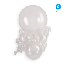 Load image into Gallery viewer, 110005 Gemar Crystal Clear 11-12" Round (50ct)
