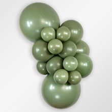 Load image into Gallery viewer, 446196 Fashion Eucalyptus 18&quot; Round (25ct)
