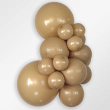 Load image into Gallery viewer, 386942 Fashion Latte 18&quot; Round (25ct)
