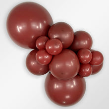 Load image into Gallery viewer, 55520 Fashion Merlot 18&quot; Round (25ct)
