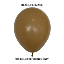 Load image into Gallery viewer, 386942 Fashion Latte 18&quot; Round (25ct)
