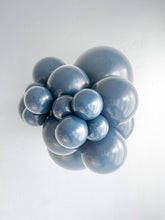 Load image into Gallery viewer, 10088 Tuftex Naval 11&quot; Round (100ct)
