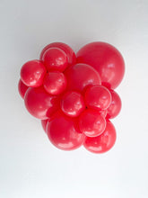 Load image into Gallery viewer, 24007 Tuftex Red 24&quot; Round (1ct)
